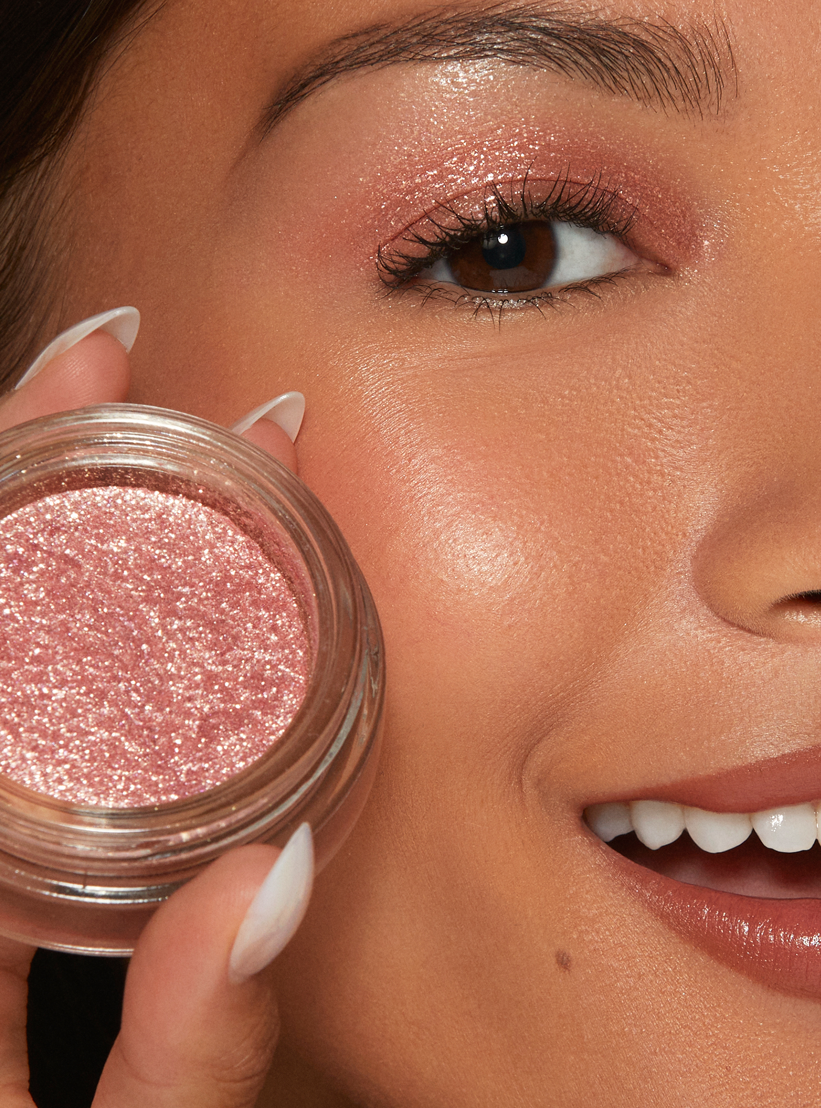 light-peach-w-champagne-reflect