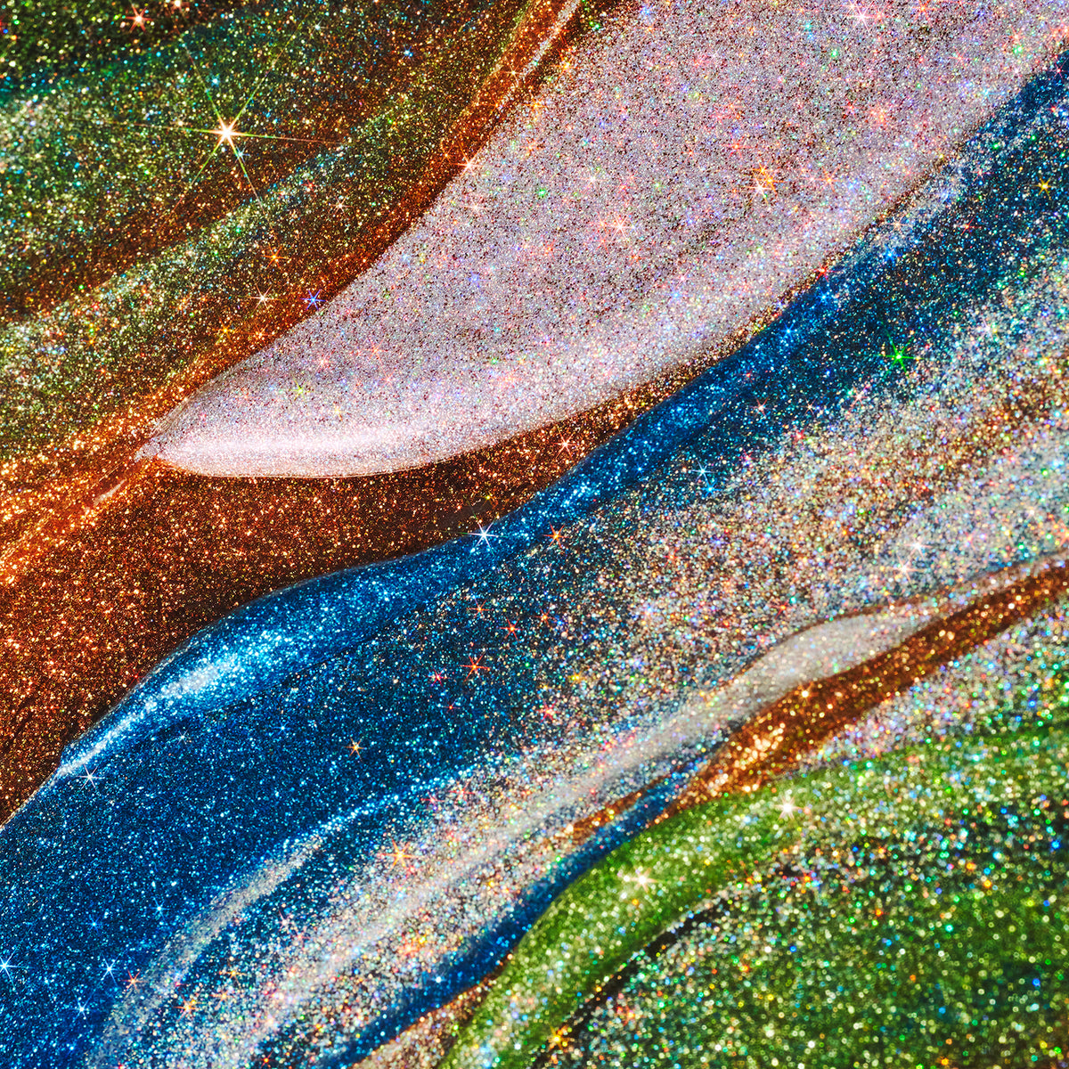 GLITTER TEARS – Half Magic