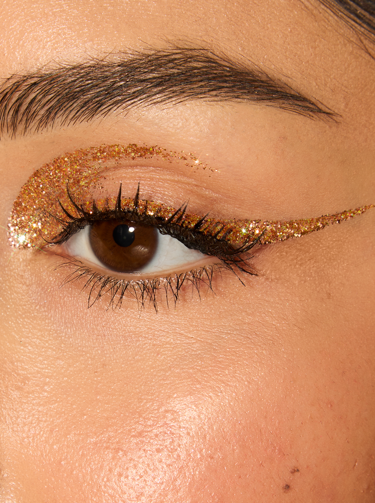 Glitter eye online