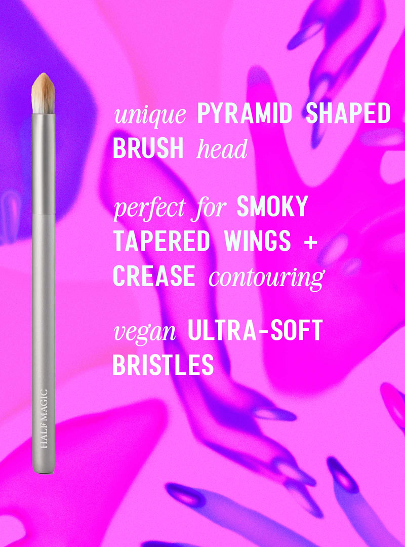 PYRAMID EYESHADOW BRUSH