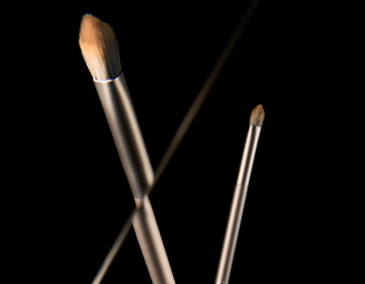 PYRAMID EYESHADOW BRUSH